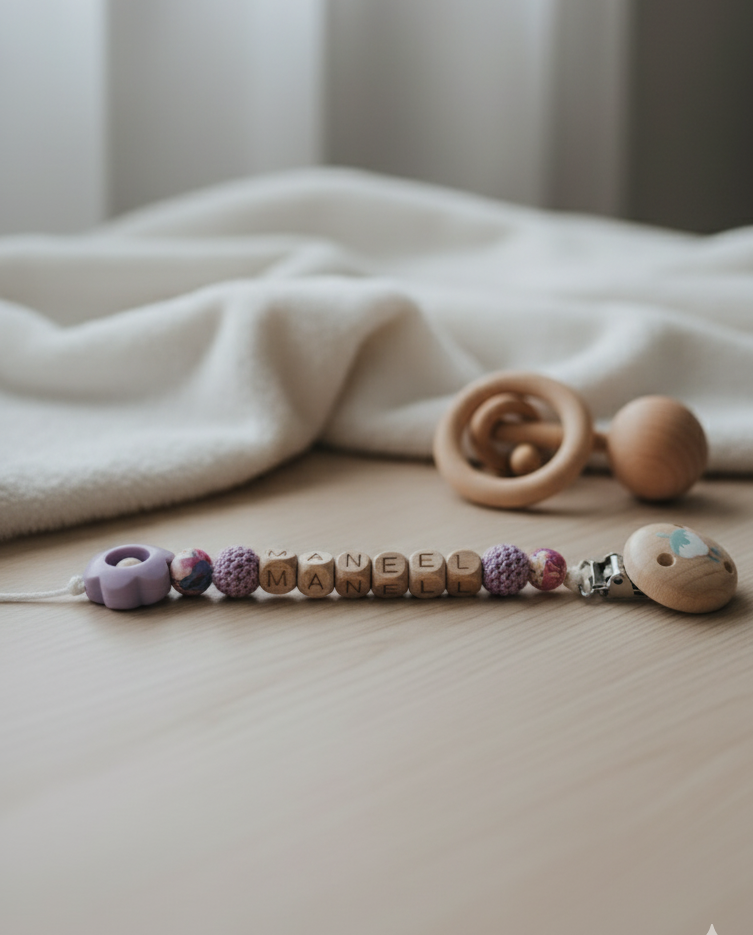 Attache tétine Flower Purple